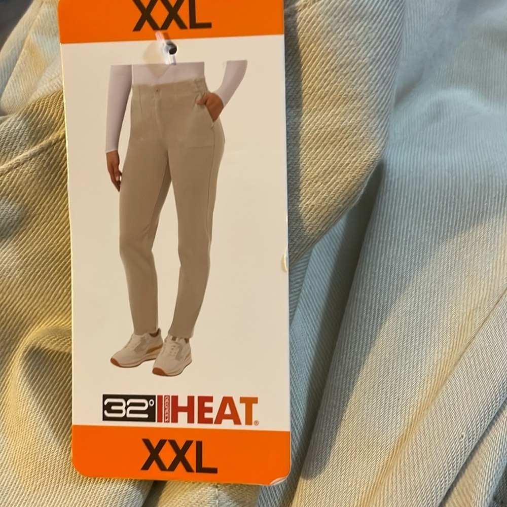 - Woman’s 32 degrees pants